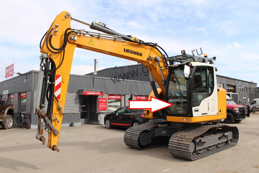 Экскаватор LIEBHERR R914C, R924C, R934C, R944C, R954C, R964C, R974C, R984C - Стекло лобовое нижнее (закаленное), размеры 825 мм * 520 мм, № 7030040, 7030039

​